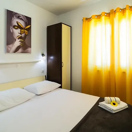 Apartment 1 Bedroom Stunning In Milna (Brac)