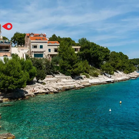 1 Bedroom Stunning In Milna (Brac)