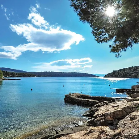 1 Bedroom Stunning In Milna (Brac)