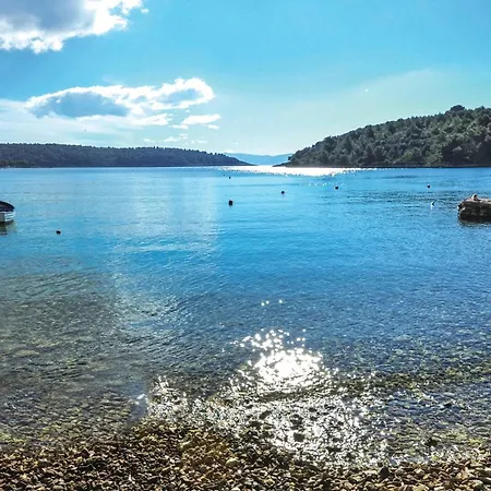 Apartment 1 Bedroom Stunning In